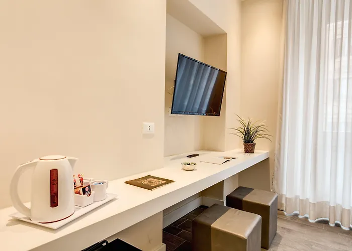 Ecce 4* Rome
