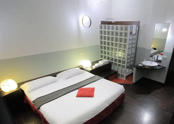 Ecce Bed & Breakfast 4*