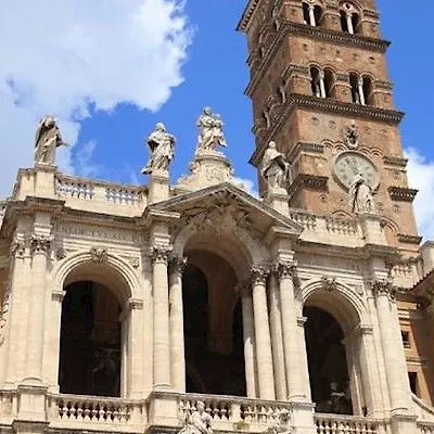 Ecce 4* Rome