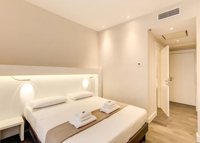 Bed & Breakfast Ecce 4*